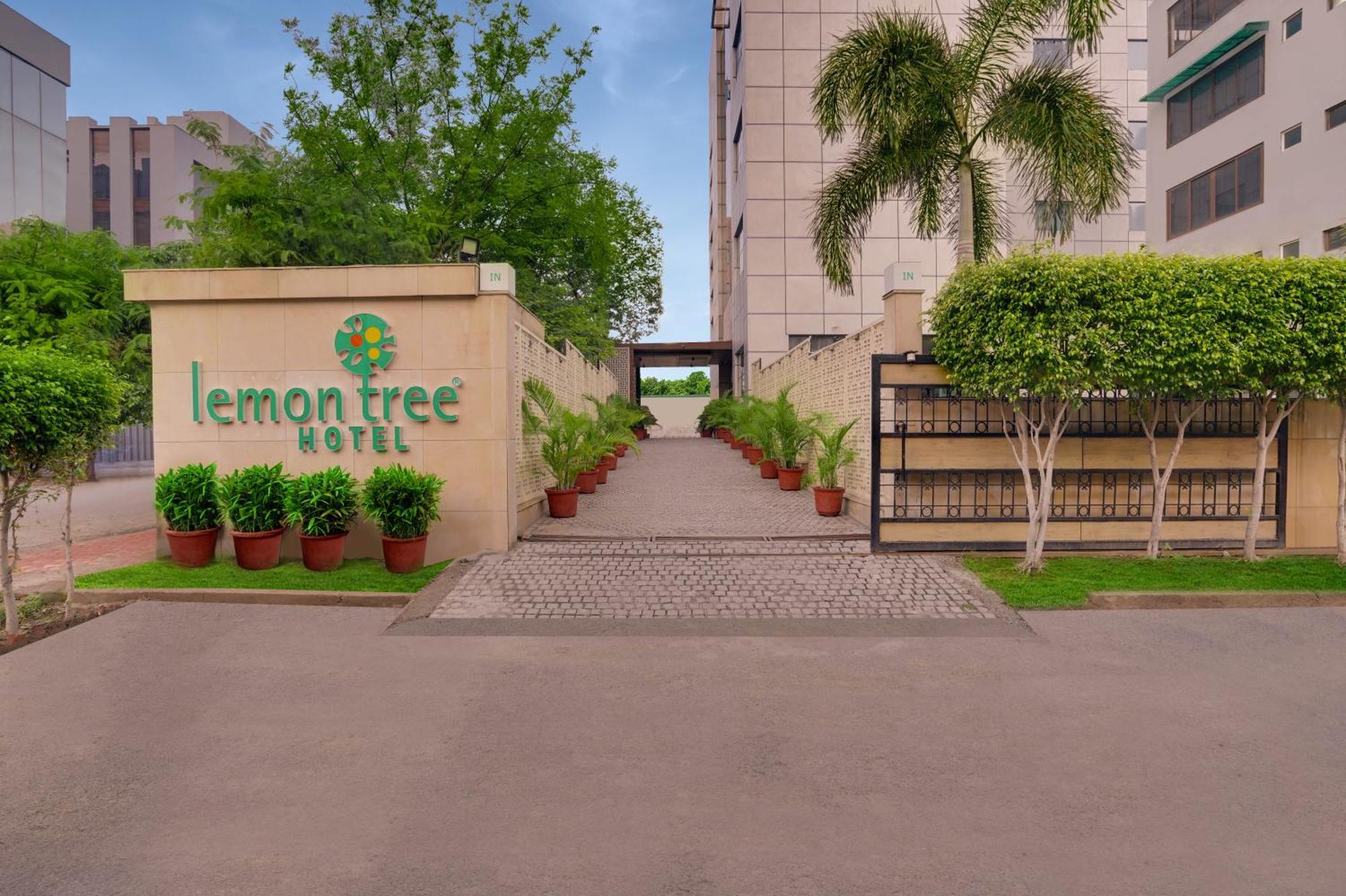 Lemon Tree Hotel, Noida Eksteriør bilde