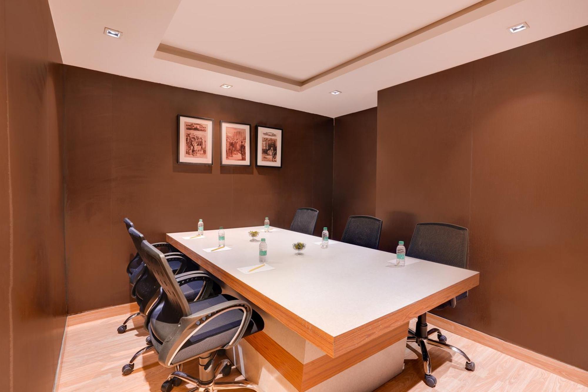 Lemon Tree Hotel, Noida Eksteriør bilde