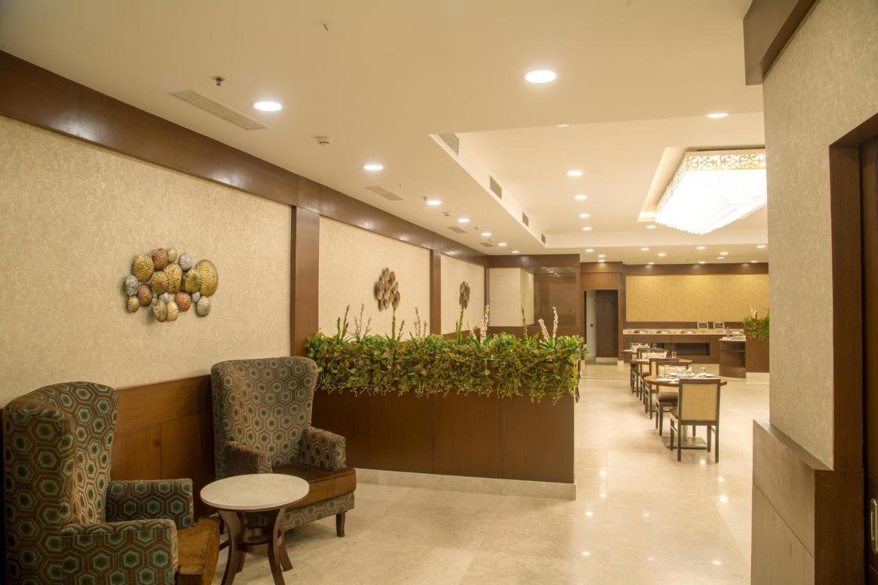 Lemon Tree Hotel, Noida Eksteriør bilde