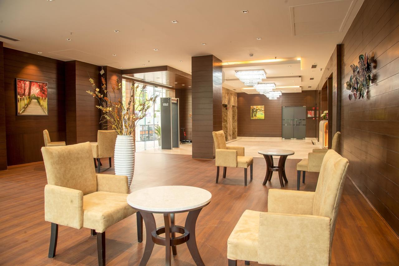 Lemon Tree Hotel, Noida Eksteriør bilde