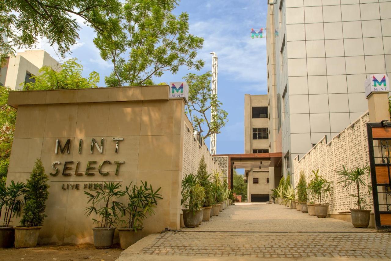 Lemon Tree Hotel, Noida Eksteriør bilde